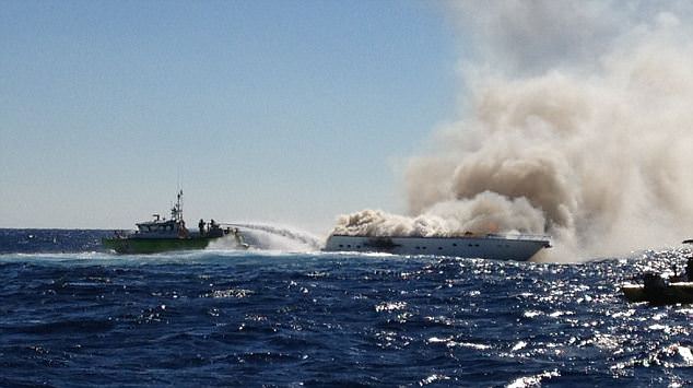 Miami Dade MetalCraft Marine Firestorm 50 extinguished this spectacular boat fire