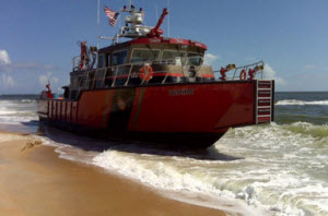 Tampa's new MetalCraft Marine FireStorm 69 aground off St. Augustine, FL