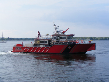 FireStrom 69 Fireboat