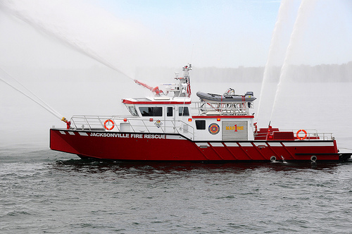 Jacksonville's new high speed aluminum fireboat by MetalCraft Marine